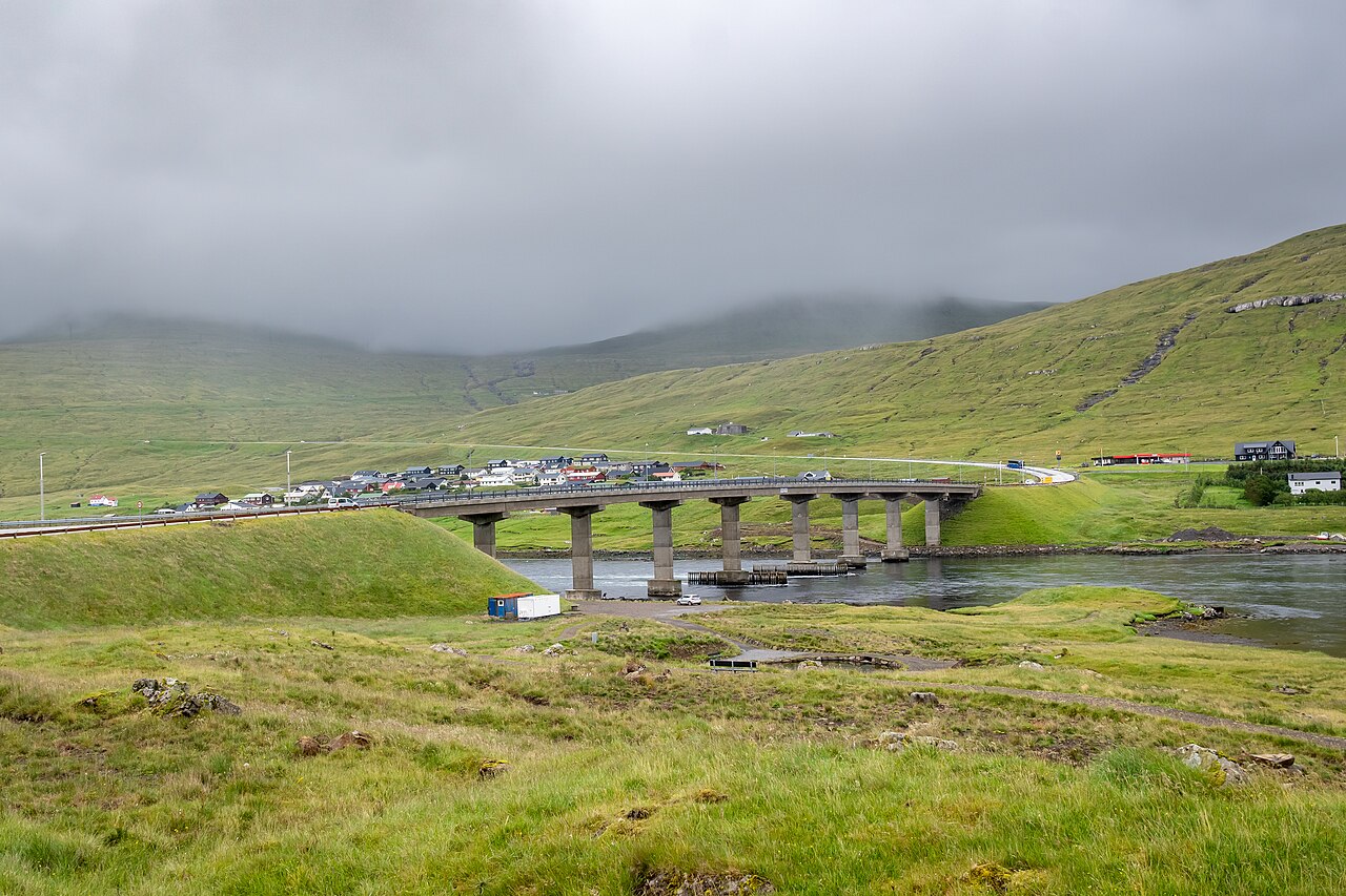 Brúgvin um Streymin millum Streymoy og Eysturoy